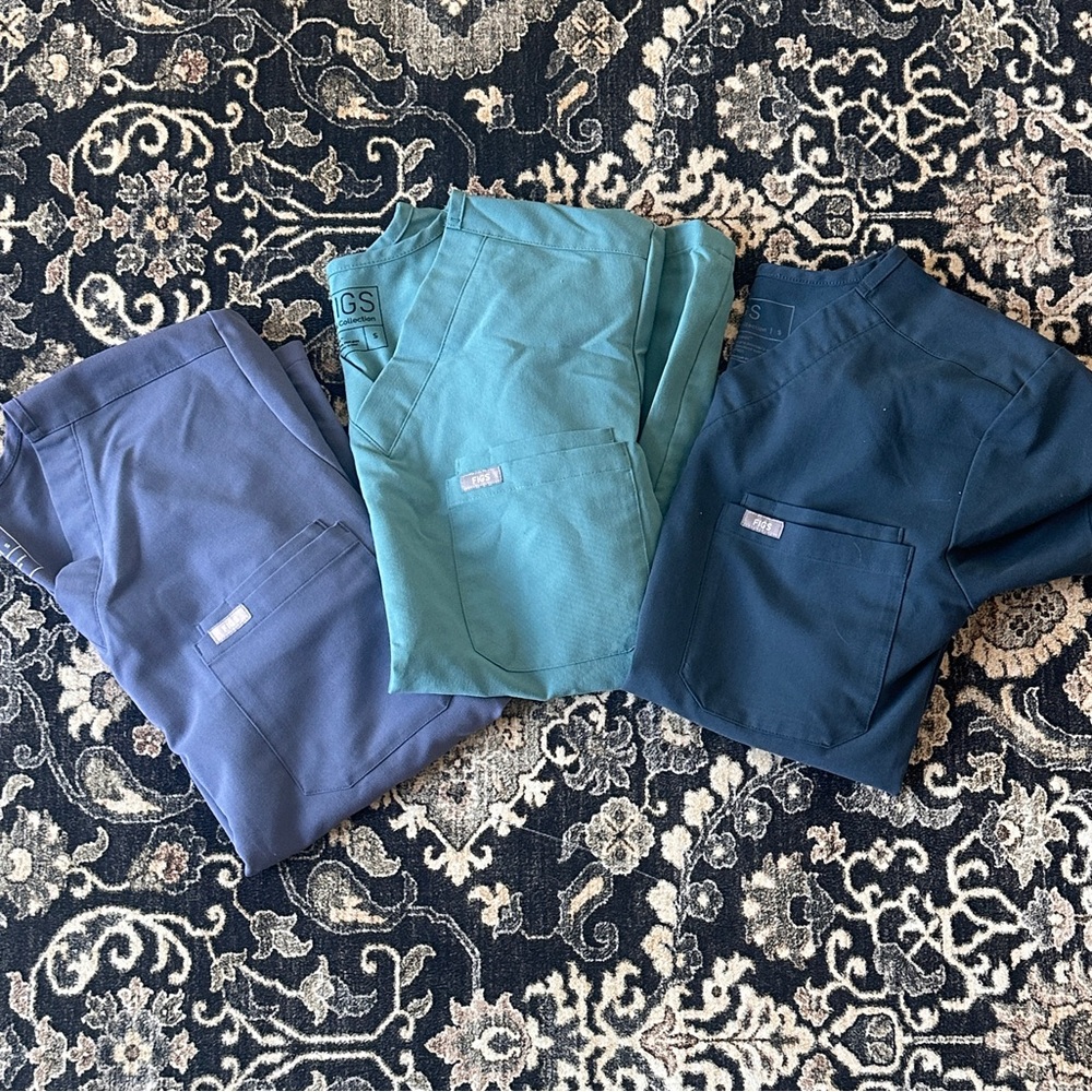 3 set of men’s small figs